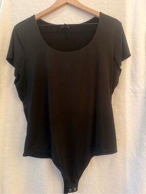 Express Black Scoop Neck Short Sleeve Bodysuit